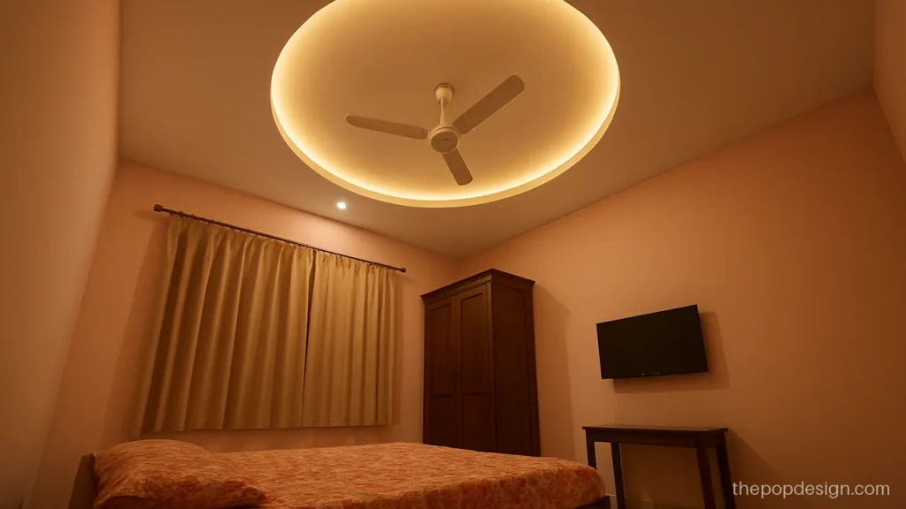 Simple plain pop design with a round light ring at the fan point